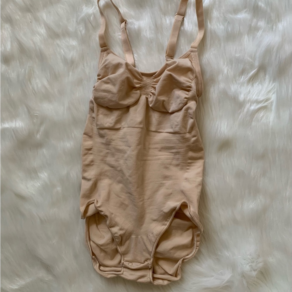 SKIMS Nude Shapewear Bodysuit
